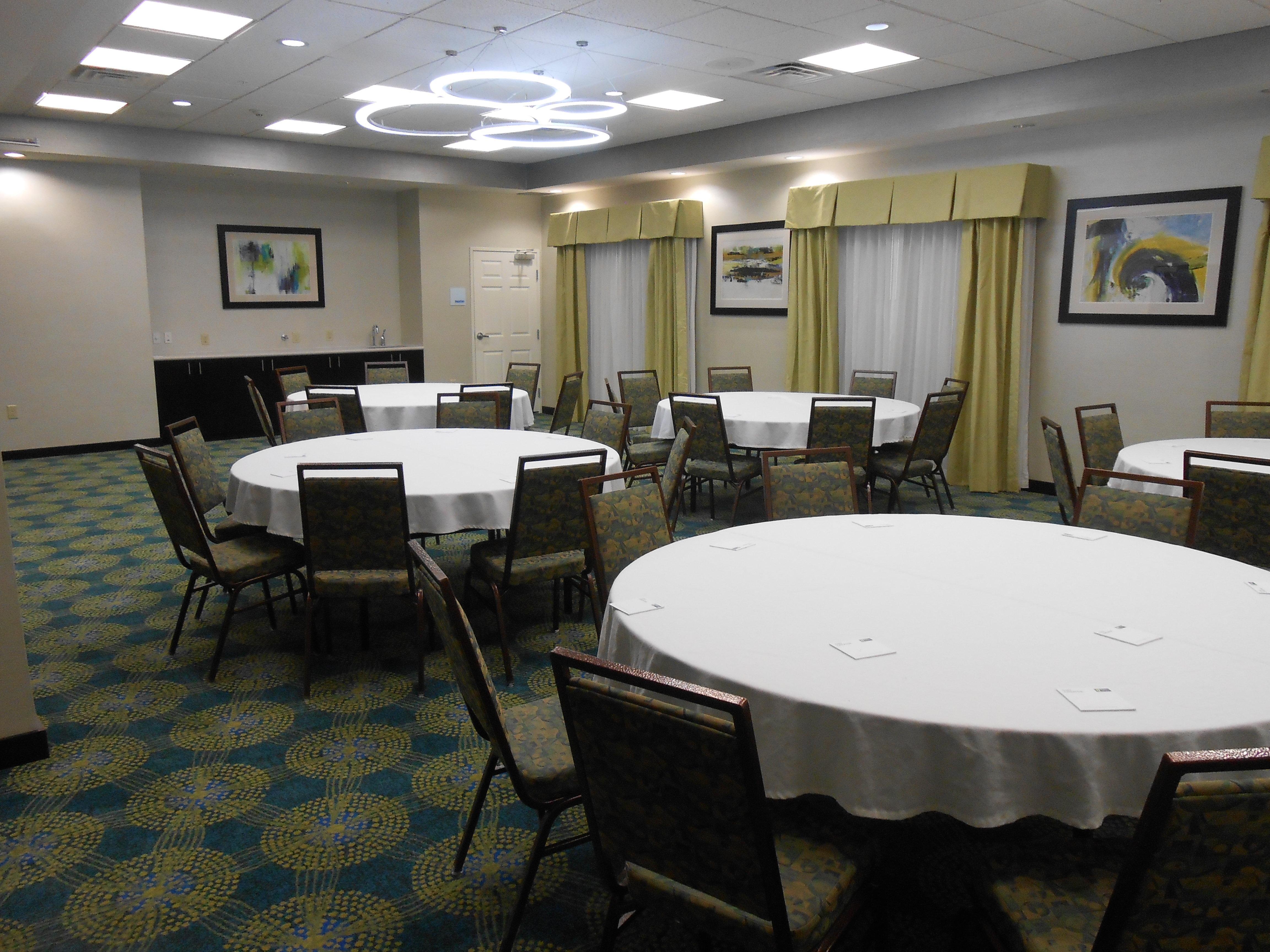 Holiday Inn Express & Suites Houston Northwest-Brookhollow By Ihg Екстериор снимка