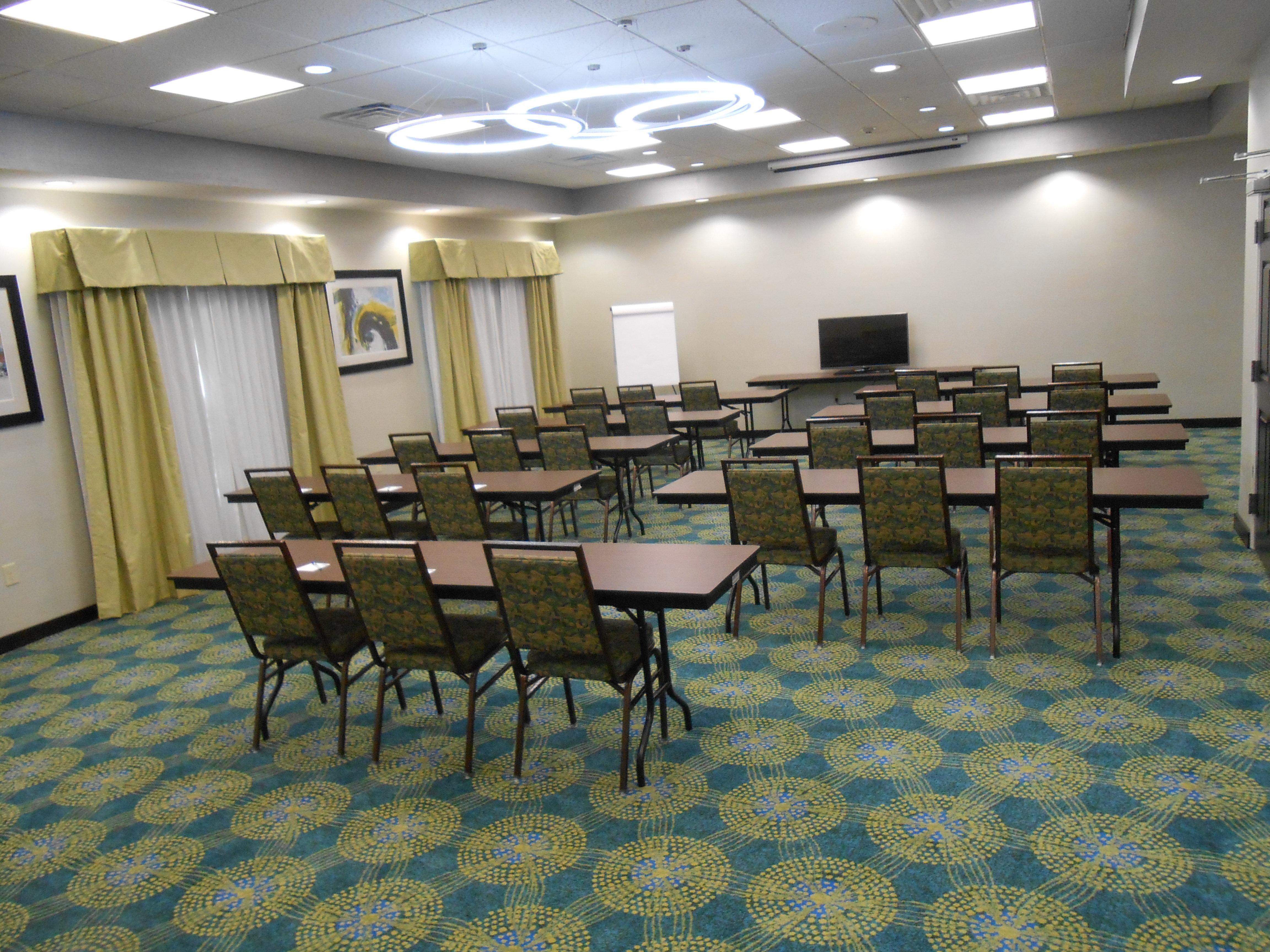 Holiday Inn Express & Suites Houston Northwest-Brookhollow By Ihg Екстериор снимка