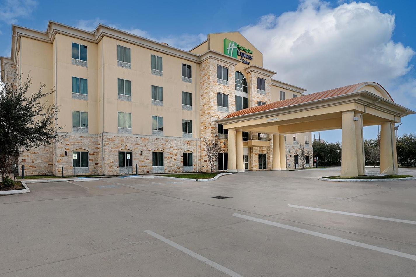 Holiday Inn Express & Suites Houston Northwest-Brookhollow By Ihg Екстериор снимка