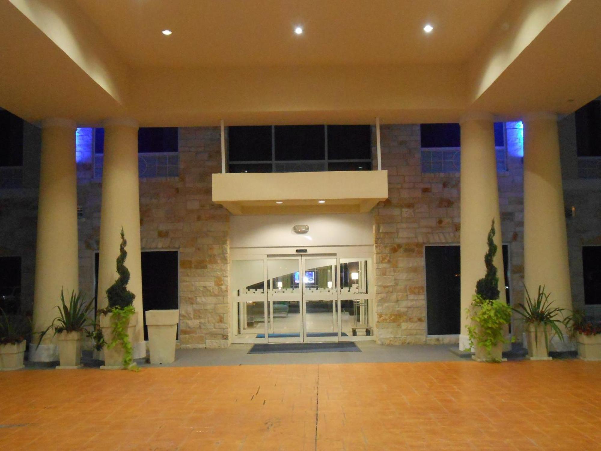Holiday Inn Express & Suites Houston Northwest-Brookhollow By Ihg Екстериор снимка