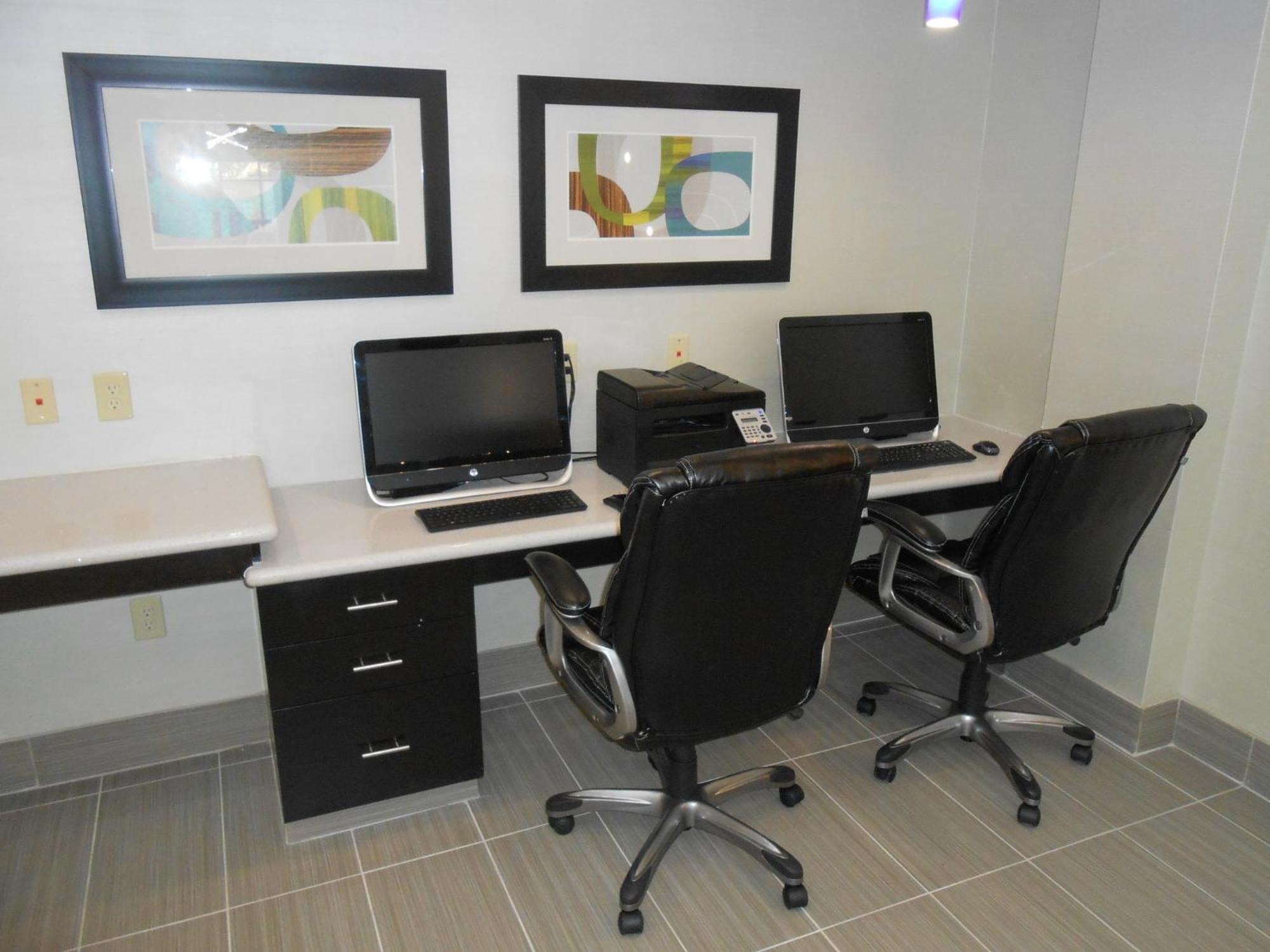 Holiday Inn Express & Suites Houston Northwest-Brookhollow By Ihg Екстериор снимка