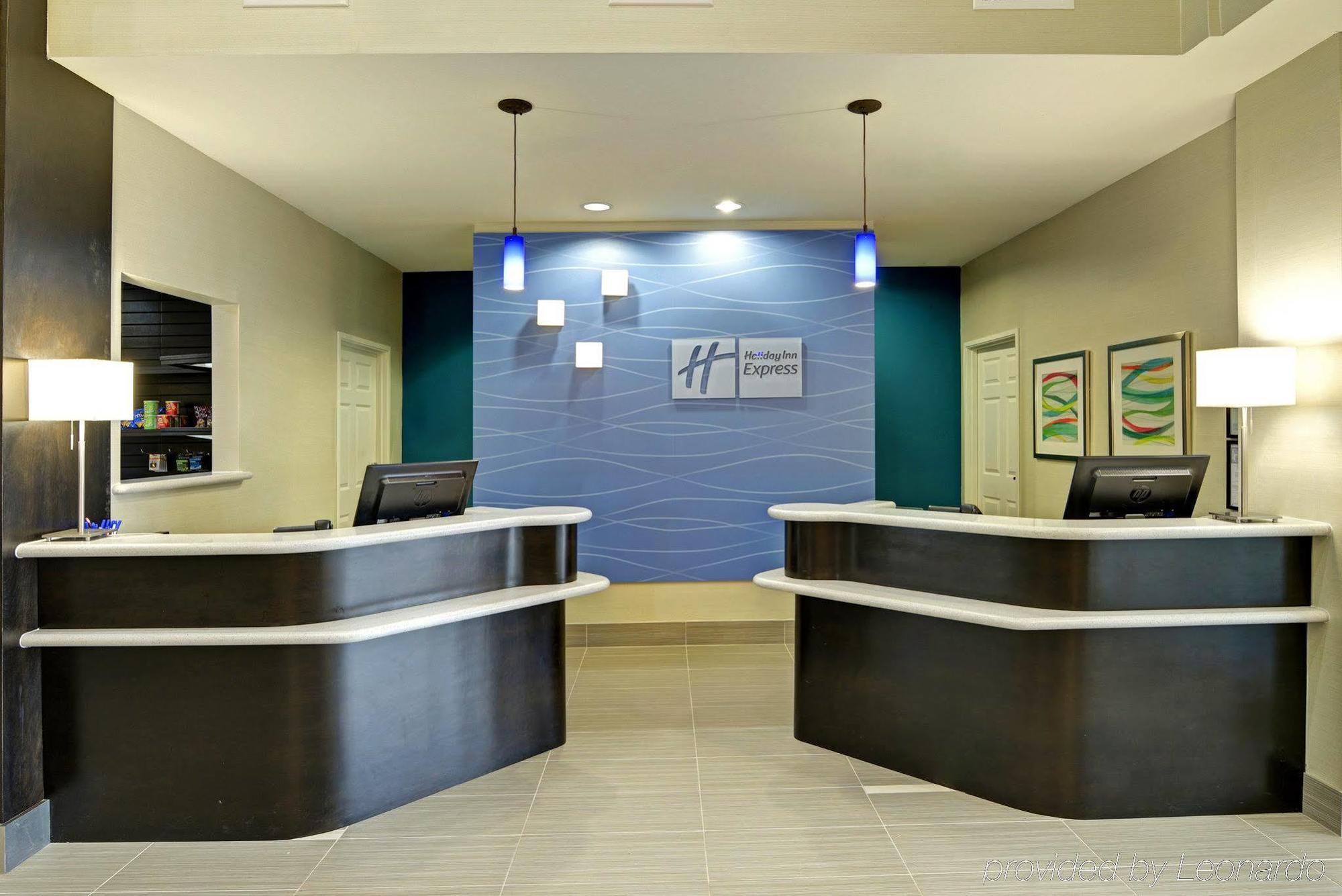 Holiday Inn Express & Suites Houston Northwest-Brookhollow By Ihg Екстериор снимка